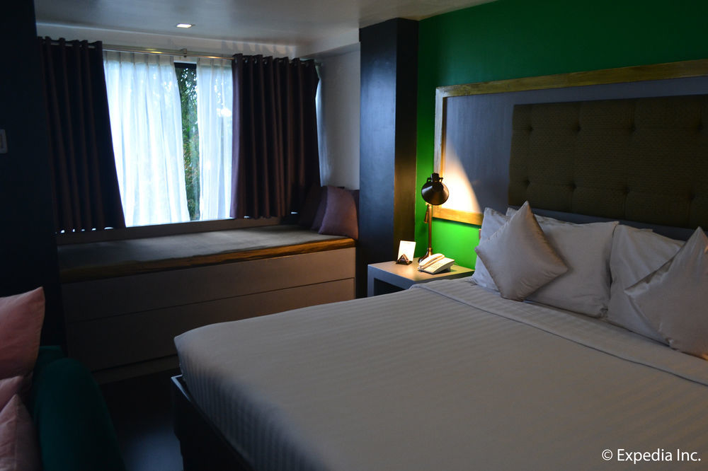 The Theodore Hotel Tagaytay City Exterior photo